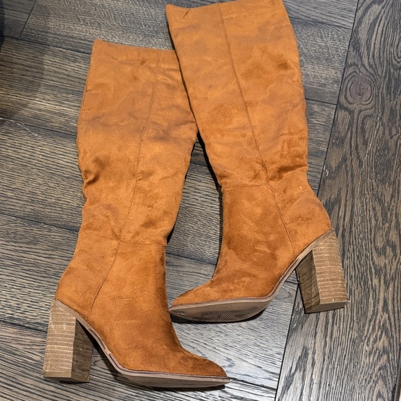 Shoes - Boutique Suede Knee High Boots Size 7